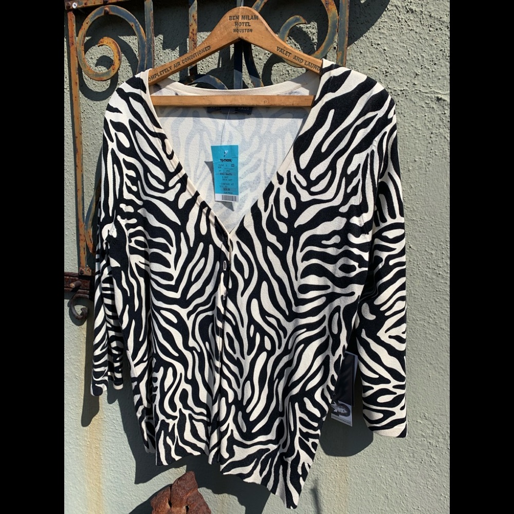 NWT Josephine Chaus Zebra Sweater